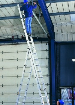 Professional “Skymaster” Combination Ladders to EN131-2