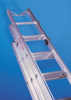 Aluminium Telecommunication Ladder-Three Section